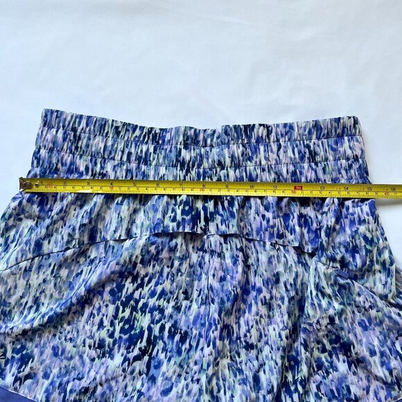 Athleta High Rise Mesh Racer Run 3" Shorts Purple/White Women’s Size Medium - Picture 10 of 11